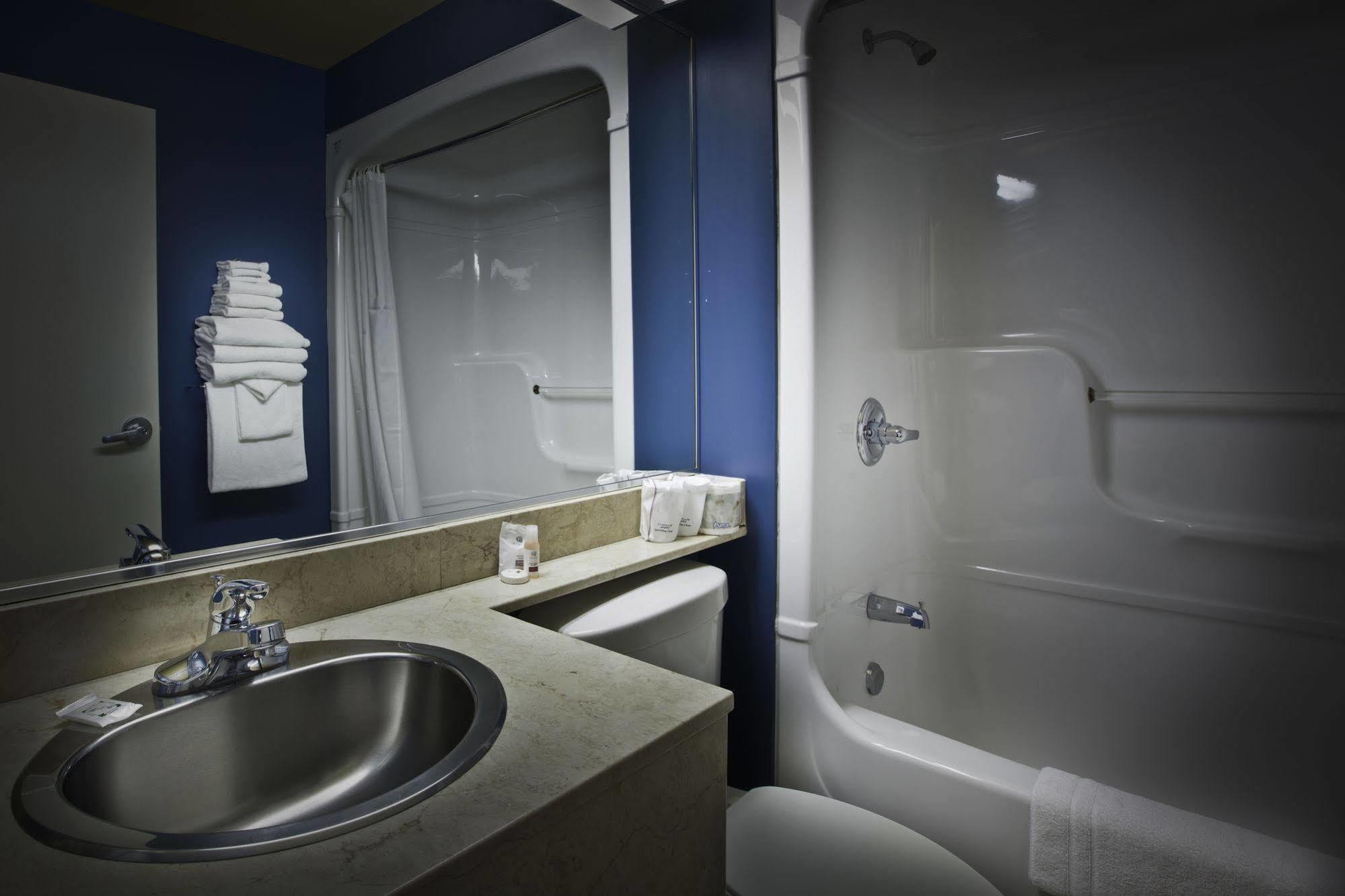Repotel Aeroport Quebec Luaran gambar